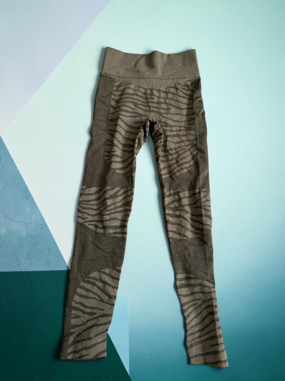 ADIDAS x Stella McCartney Taupe Olive Animal Print Leggings Size Small